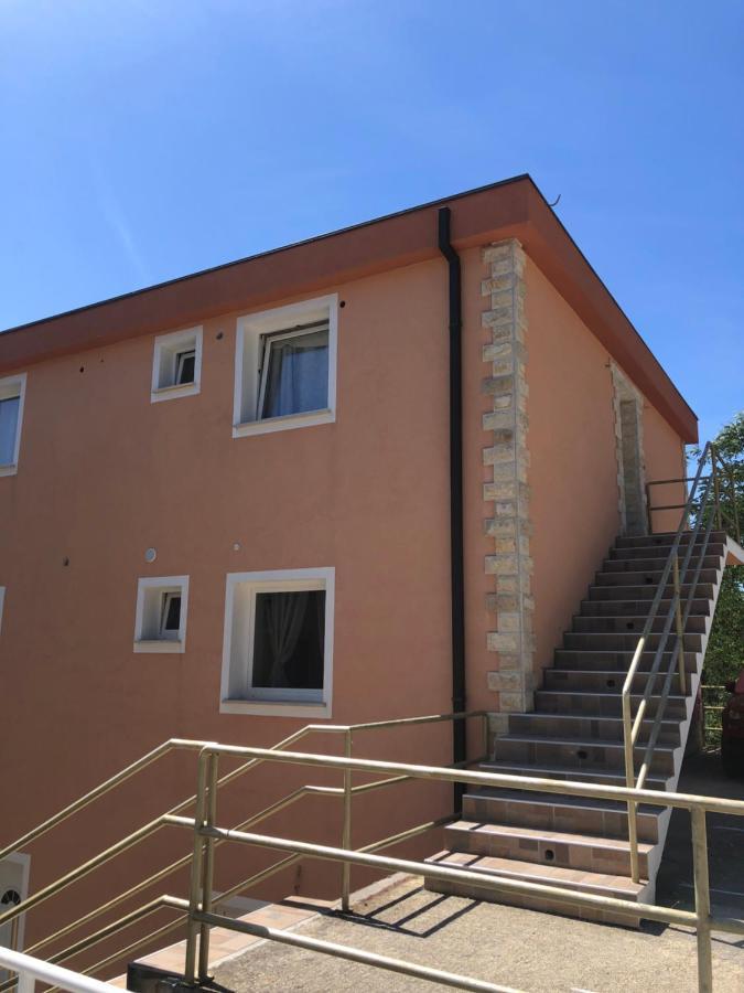 Apartments Chilla *** Lopar Bagian luar foto